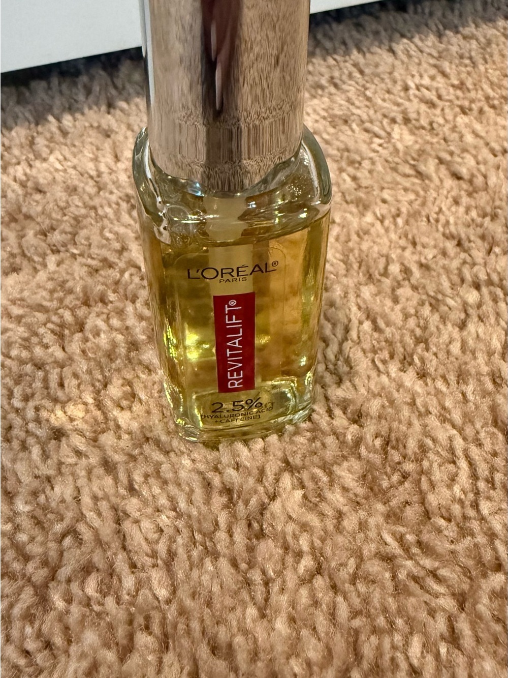 L'Oreal Revitalift Eye Serum - Clear/Yellow Hydrating Treatment - Picture 3 of 3